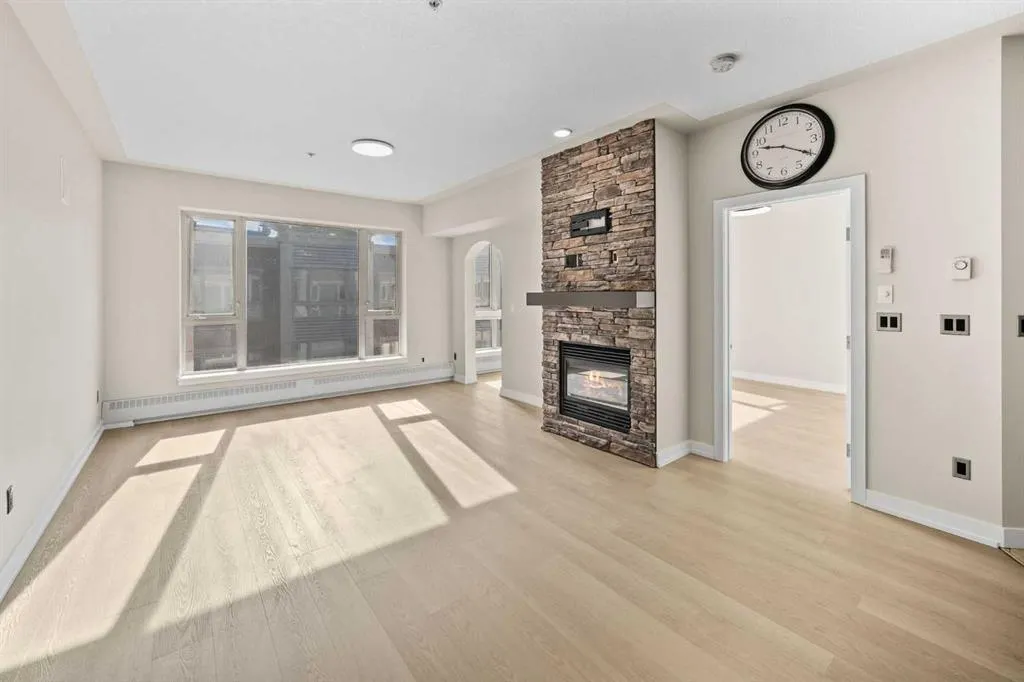 35 INGLEWOOD Park SE, #611