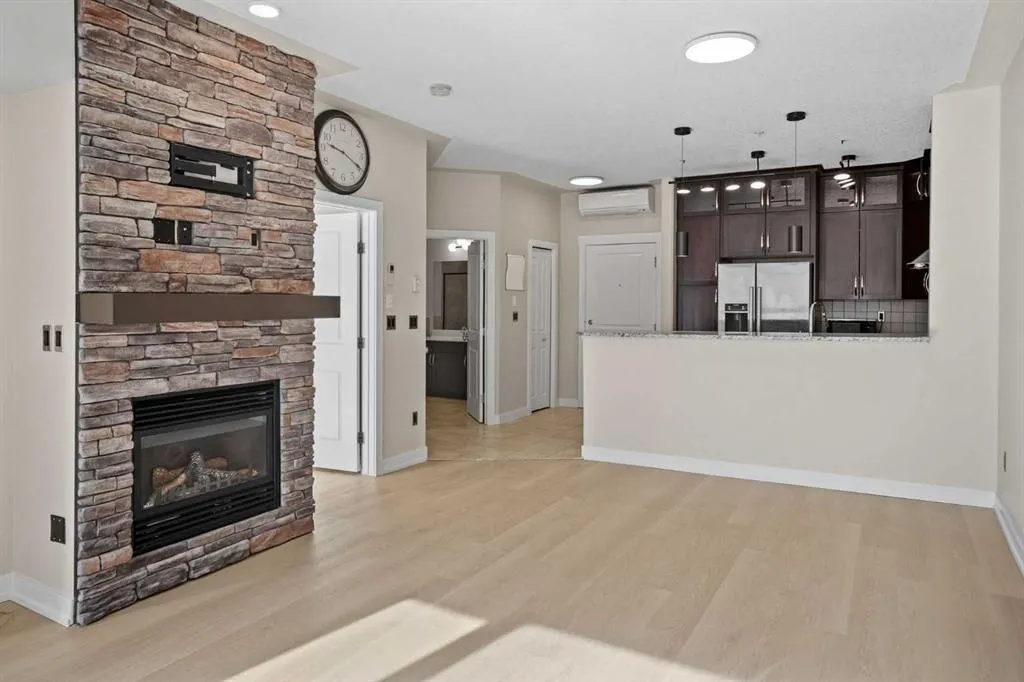 35 INGLEWOOD Park SE, #611