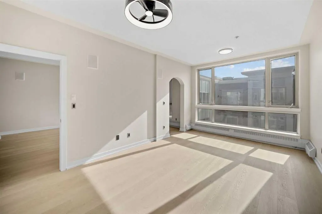 35 INGLEWOOD Park SE, #611