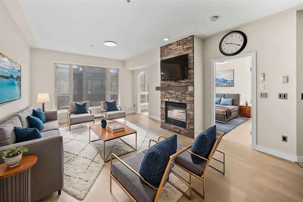 35 INGLEWOOD Park SE, #611