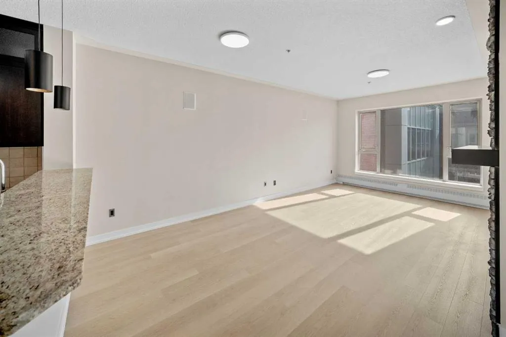 35 INGLEWOOD Park SE, #611