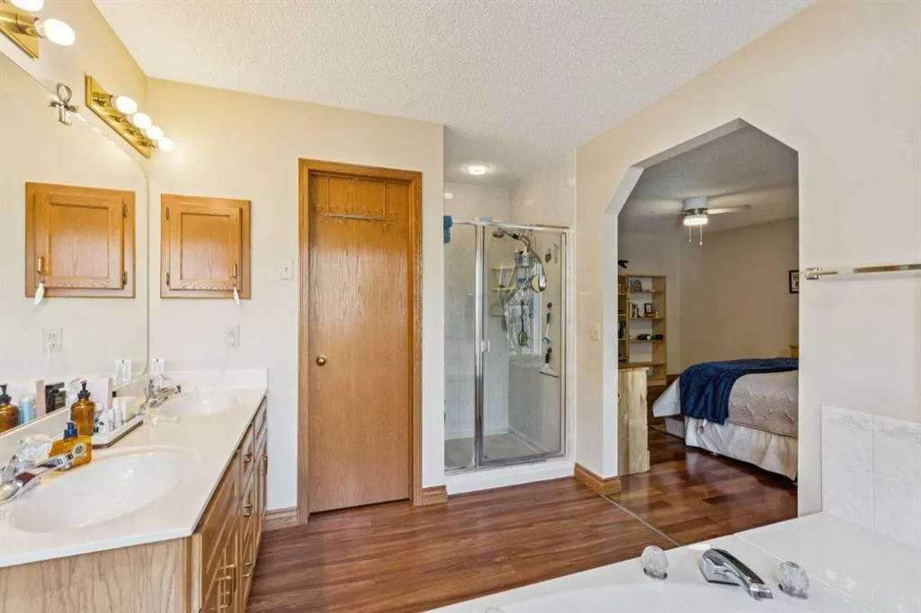 44 Valley Meadow Close NW