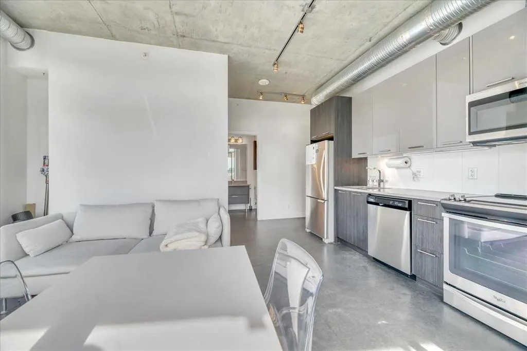 624 8 Avenue SE, #508