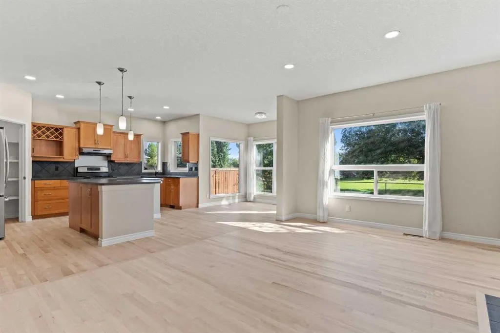 16 Shawbrooke Park SW