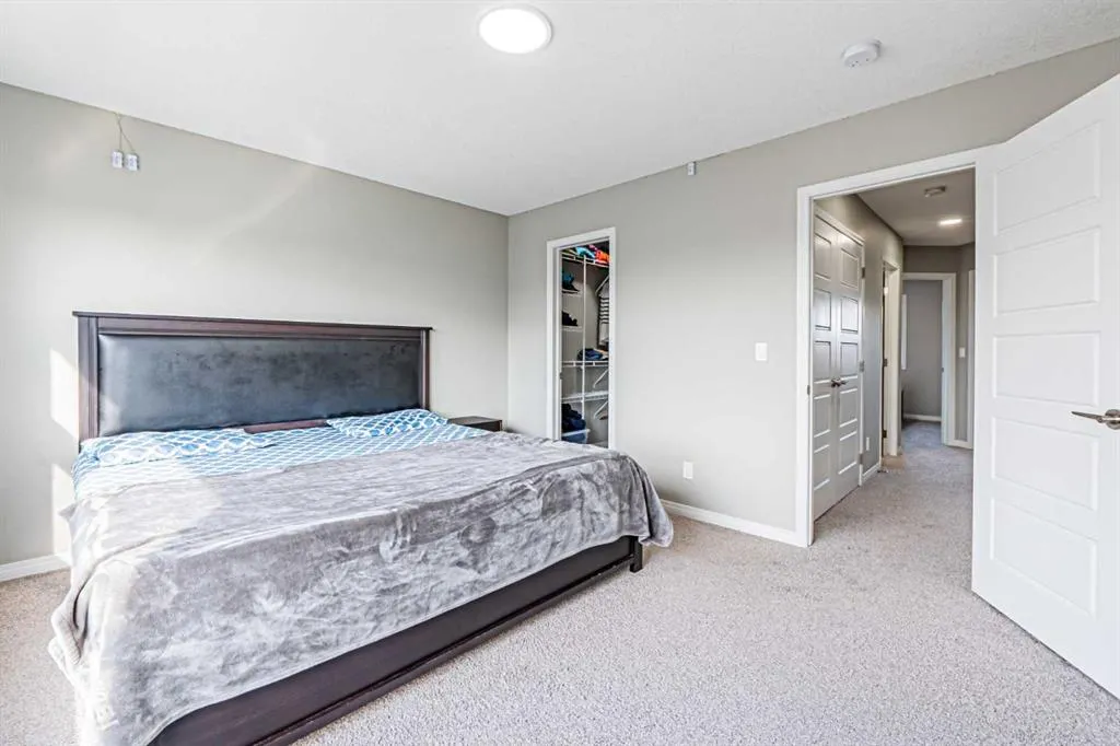 145 Corner Ridge Mews NE