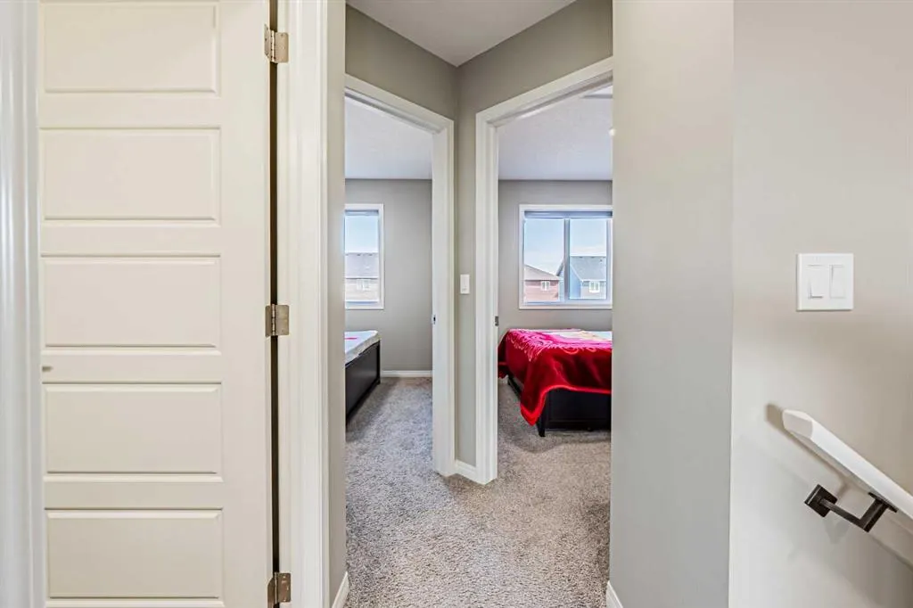 145 Corner Ridge Mews NE