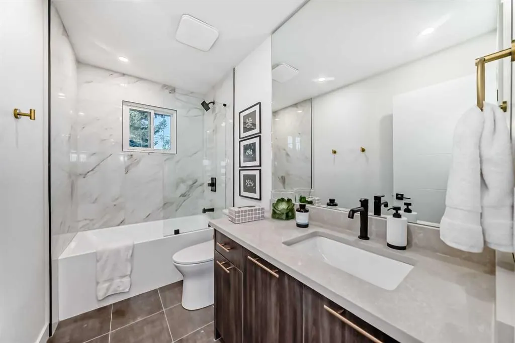 26 Dalgetty Place NW