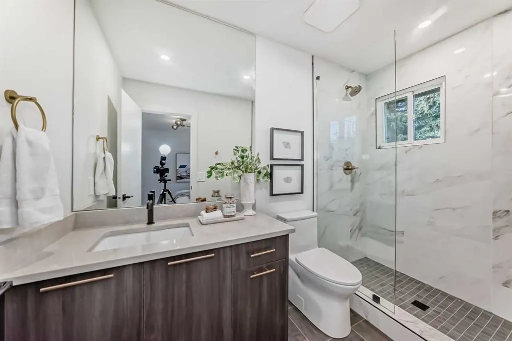26 Dalgetty Place NW