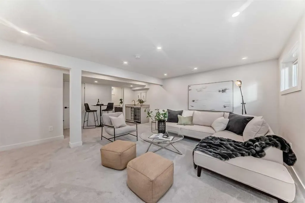 26 Dalgetty Place NW