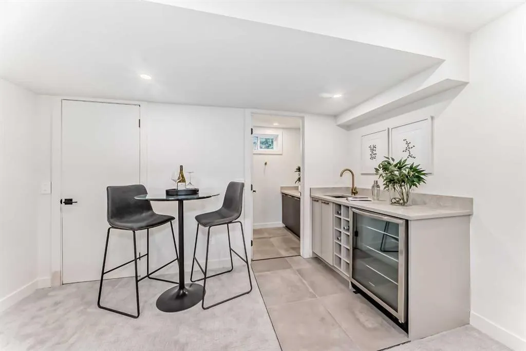 26 Dalgetty Place NW