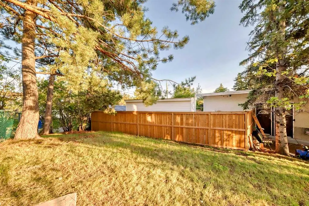 26 Dalgetty Place NW