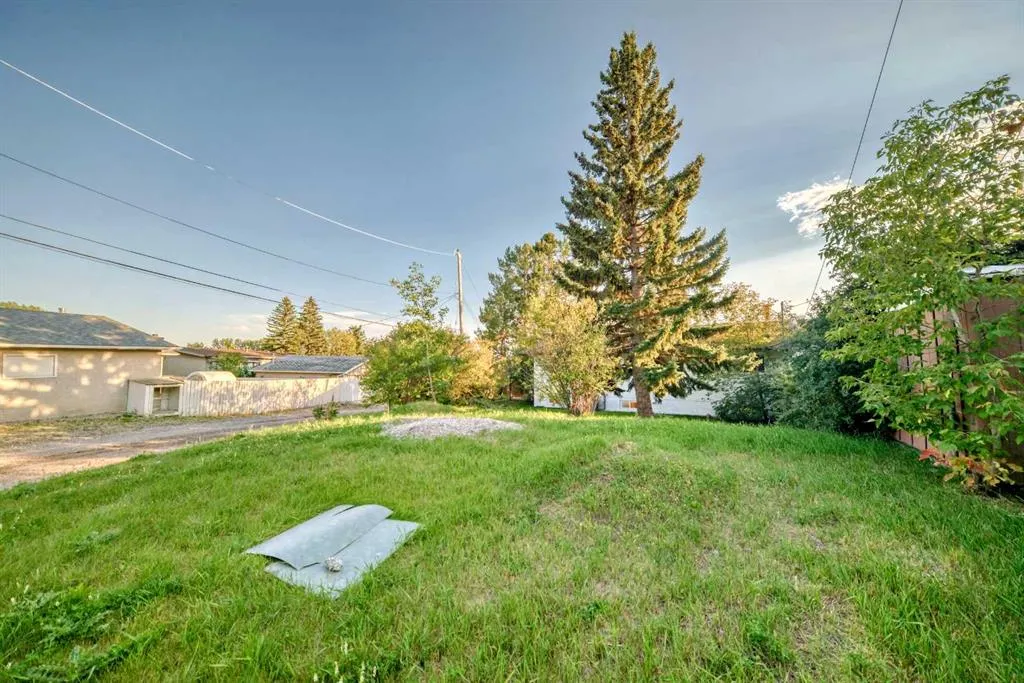 26 Dalgetty Place NW
