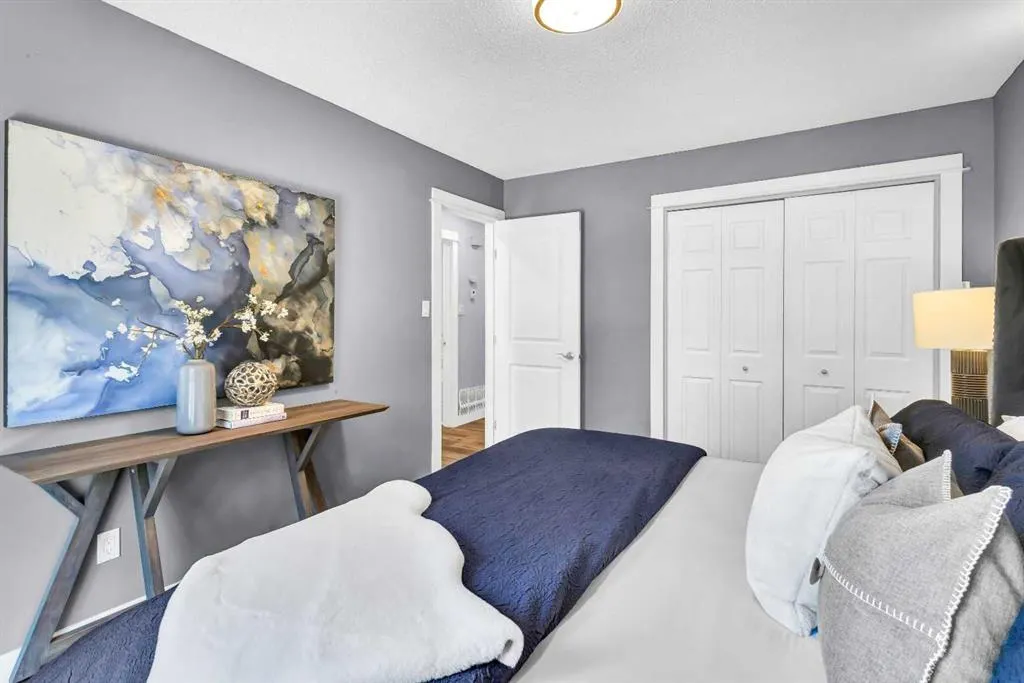 9427 Palliser Place SW