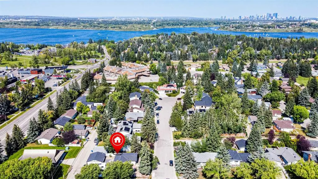 9427 Palliser Place SW