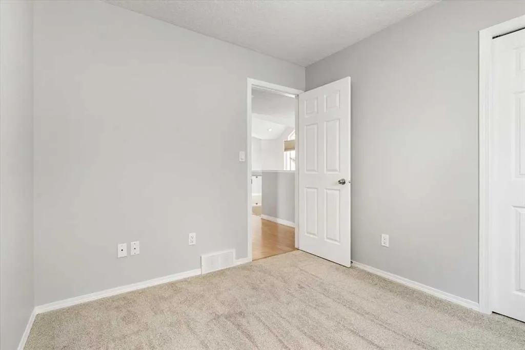 10653 Royal Oaks Drive