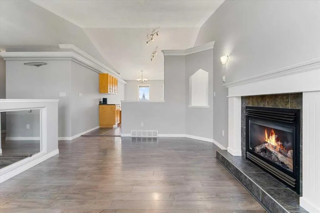 10653 Royal Oaks Drive
