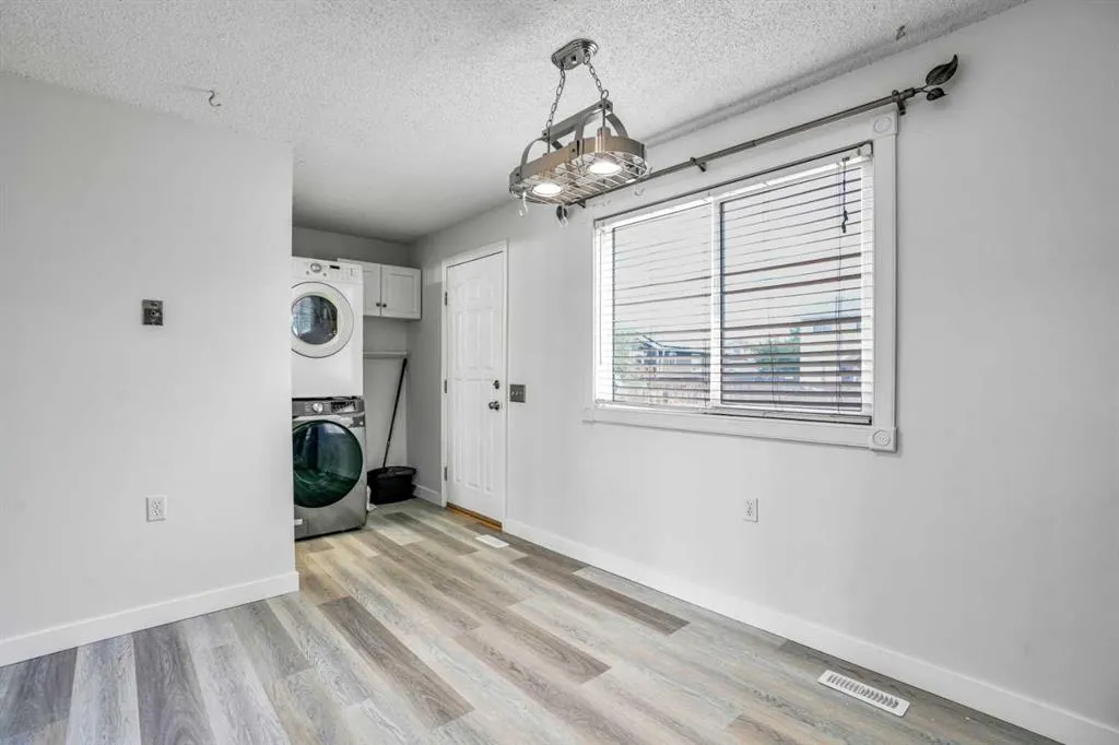 171 erin ridge Road SE