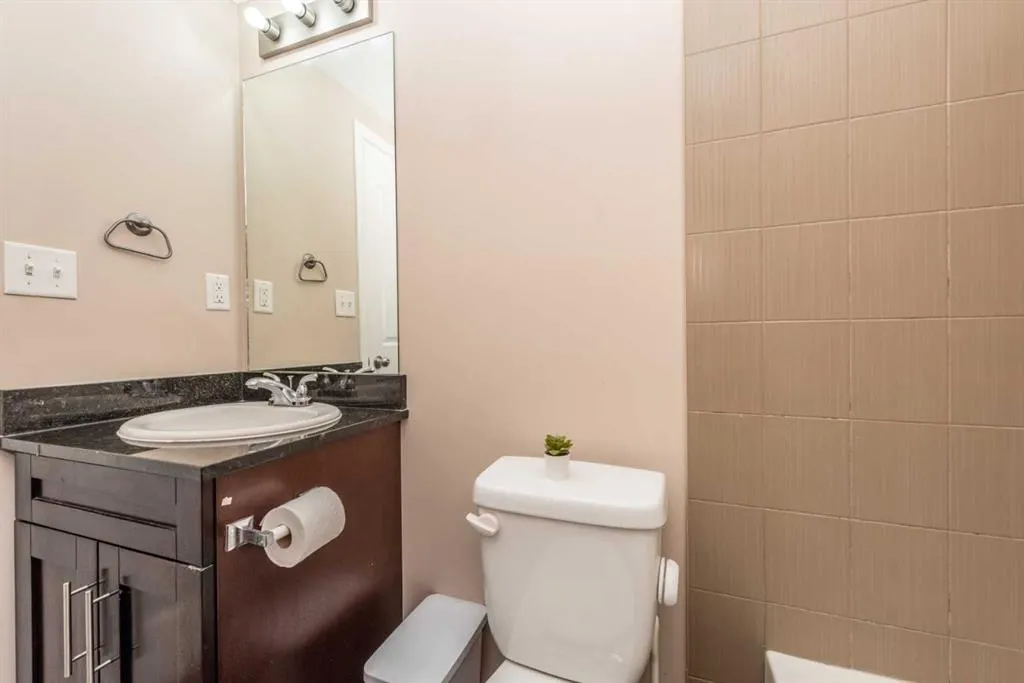 7210 80 Avenue NE, #215