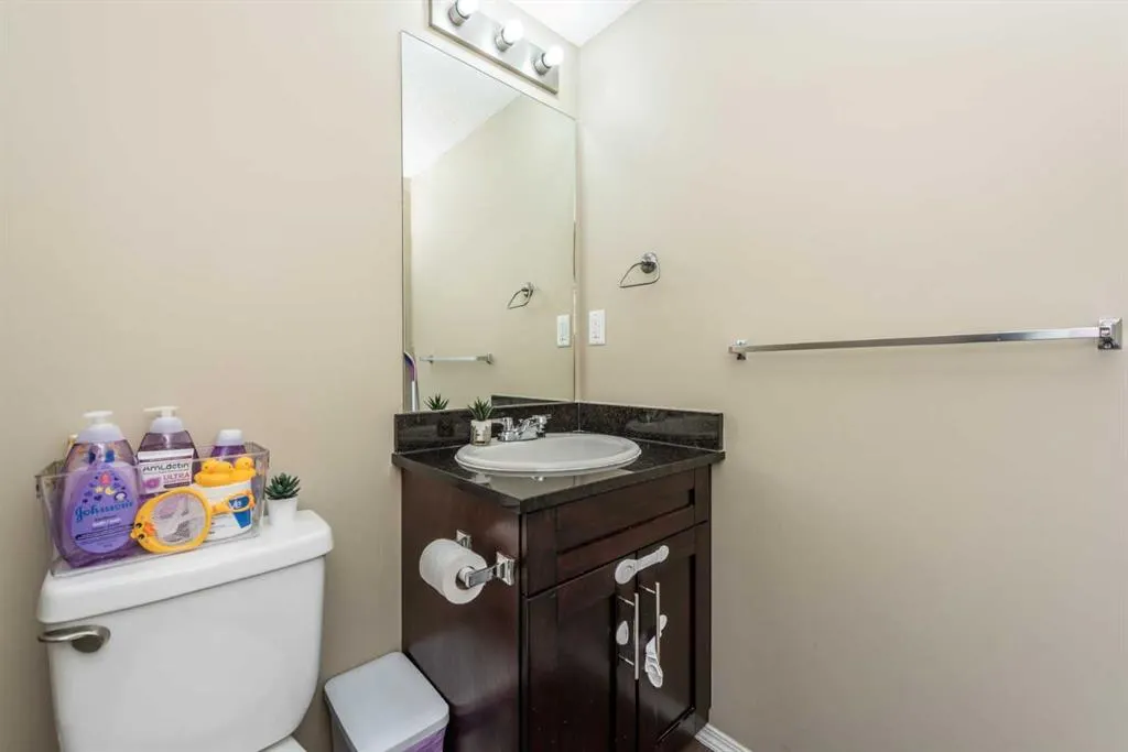 7210 80 Avenue NE, #215