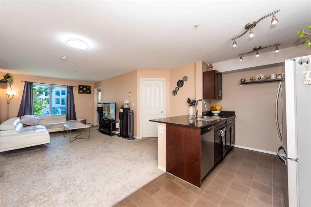 7210 80 Avenue NE, #215