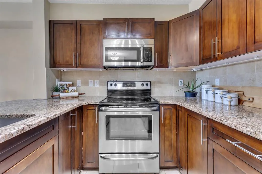 500 Rocky Vista Gardens NW, #126