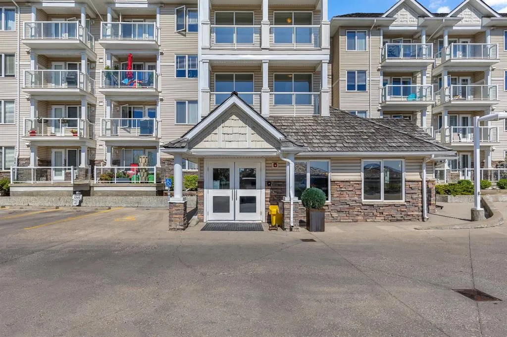 500 Rocky Vista Gardens NW, #126