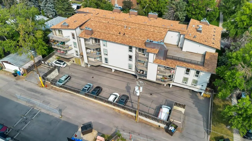 239 6 Avenue NE, #206