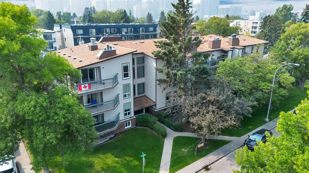 239 6 Avenue NE, #206