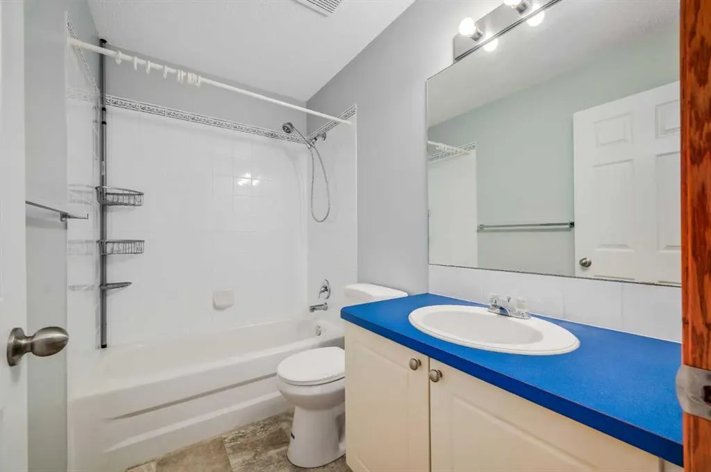 25 Somerglen Park SW