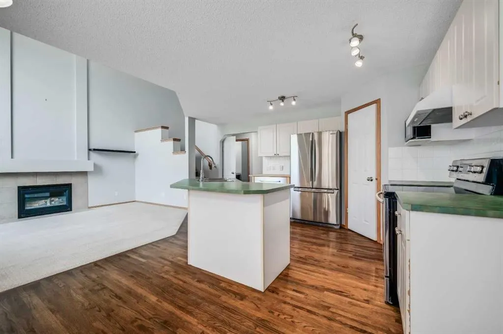 25 Somerglen Park SW
