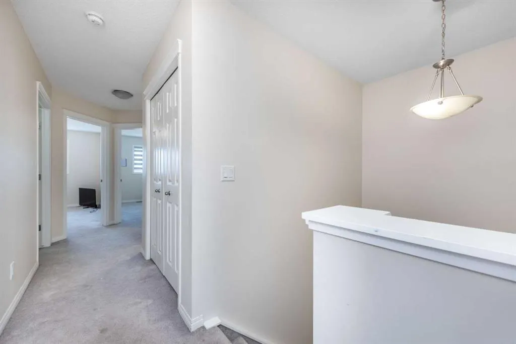 15 Savanna Parade NE