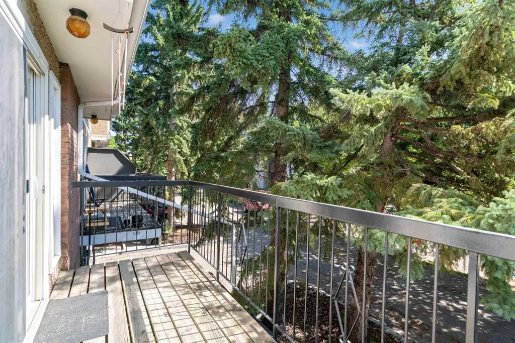 643 4 Avenue NE, #22