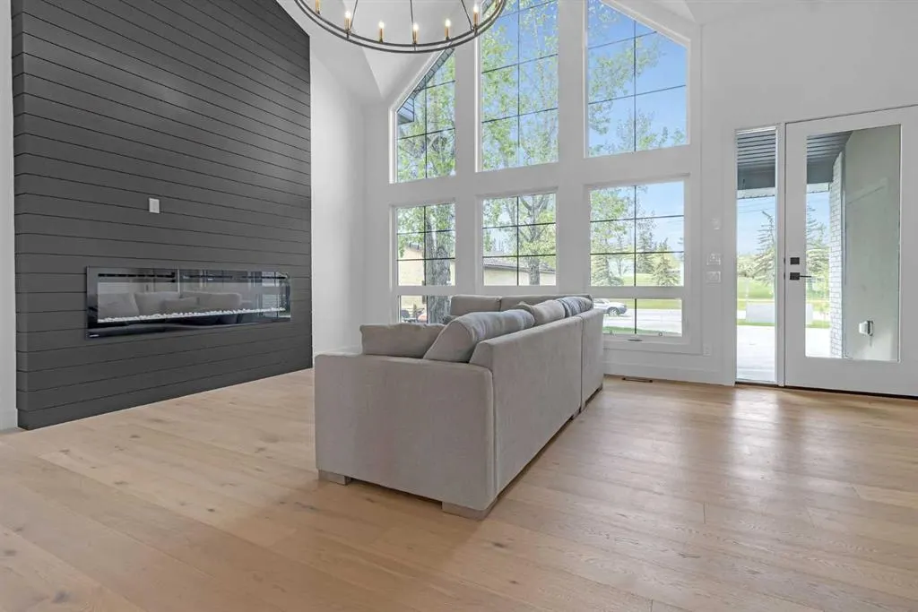 340 West Chestermere Drive