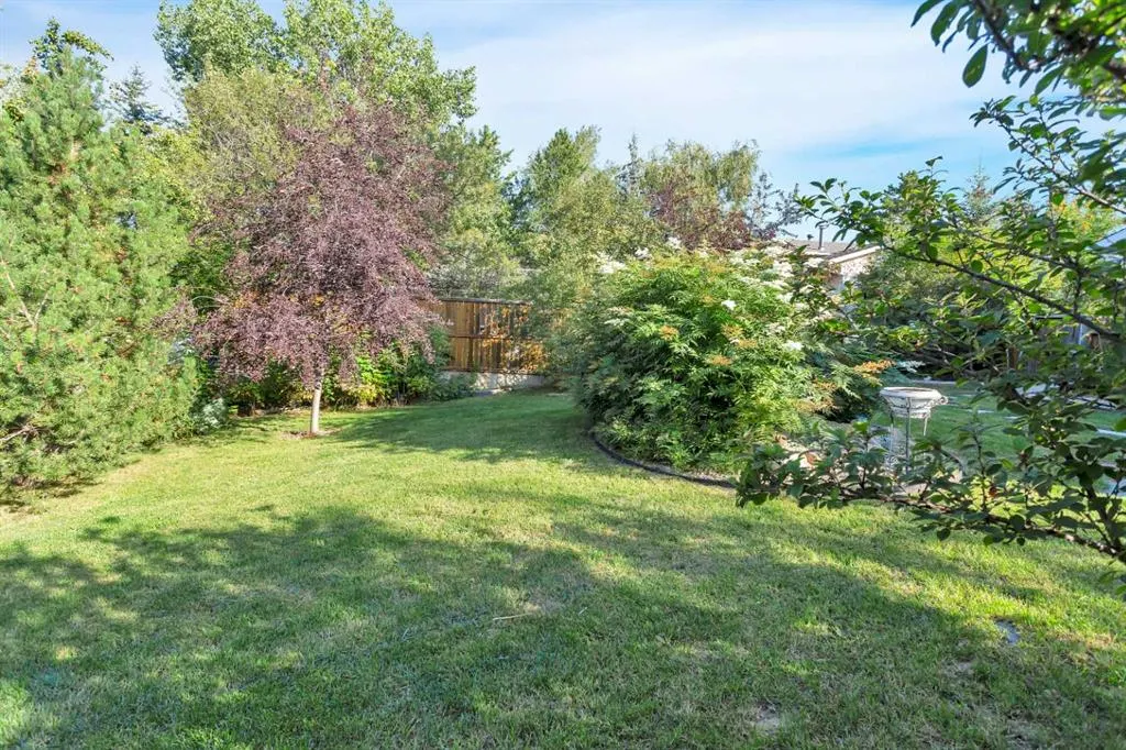 56 Lakeview Crescent