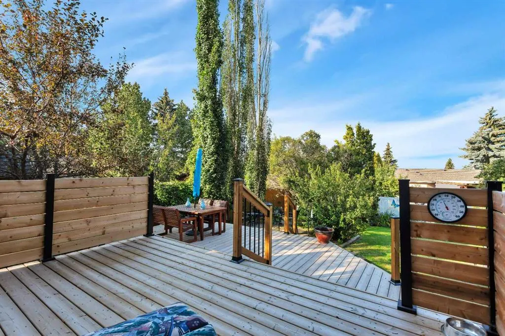 56 Lakeview Crescent