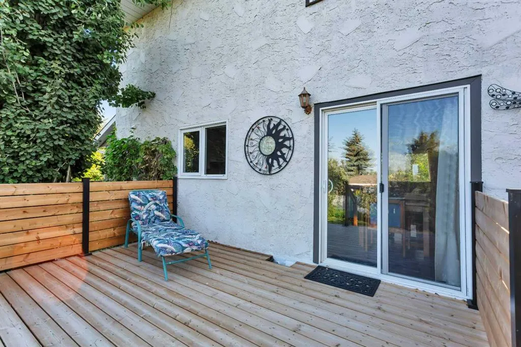 56 Lakeview Crescent