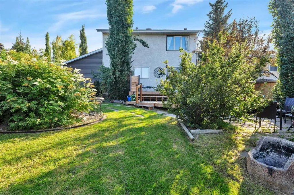 56 Lakeview Crescent