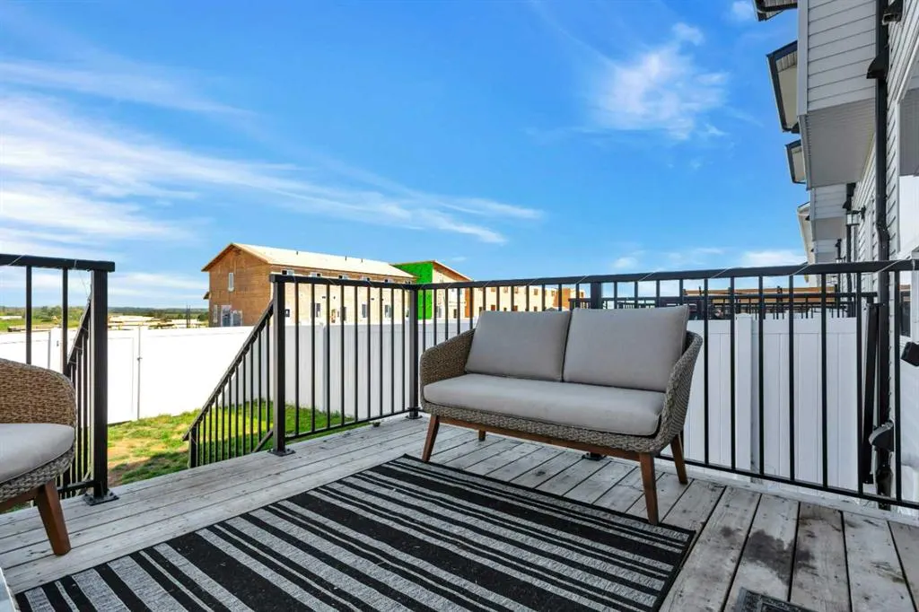 25 Inglis Crescent
