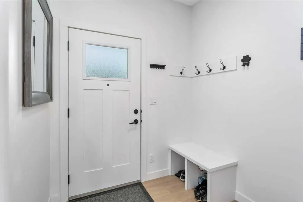 25 Inglis Crescent