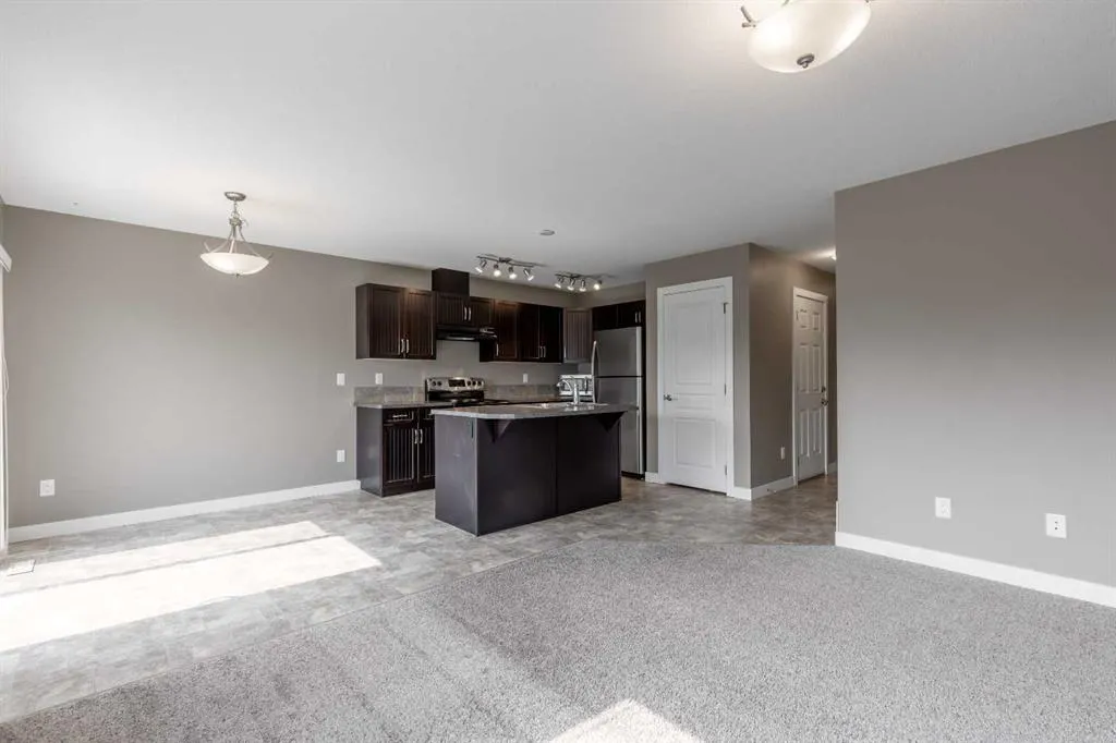 205 Silkstone Road W, #2