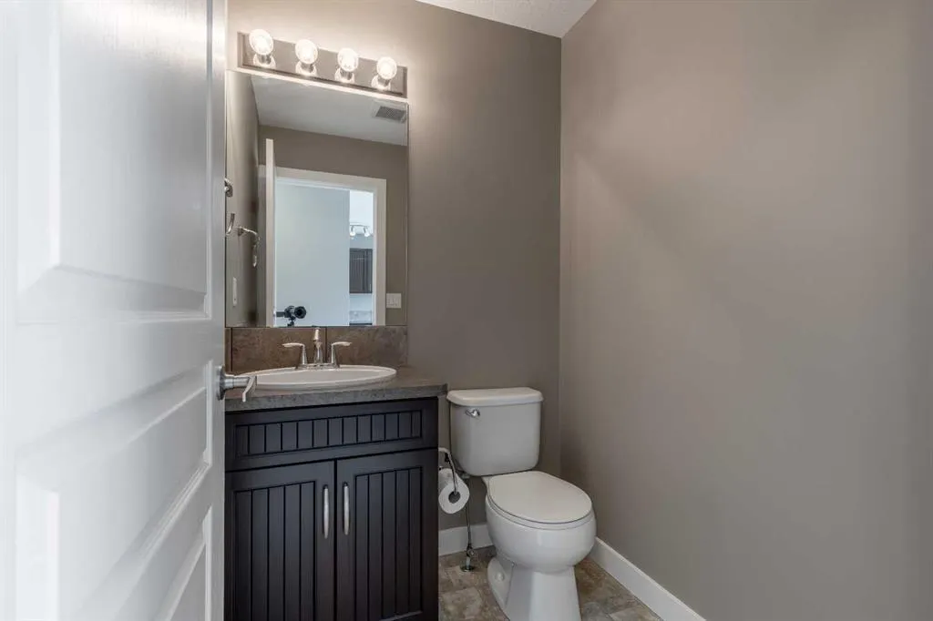 205 Silkstone Road W, #2