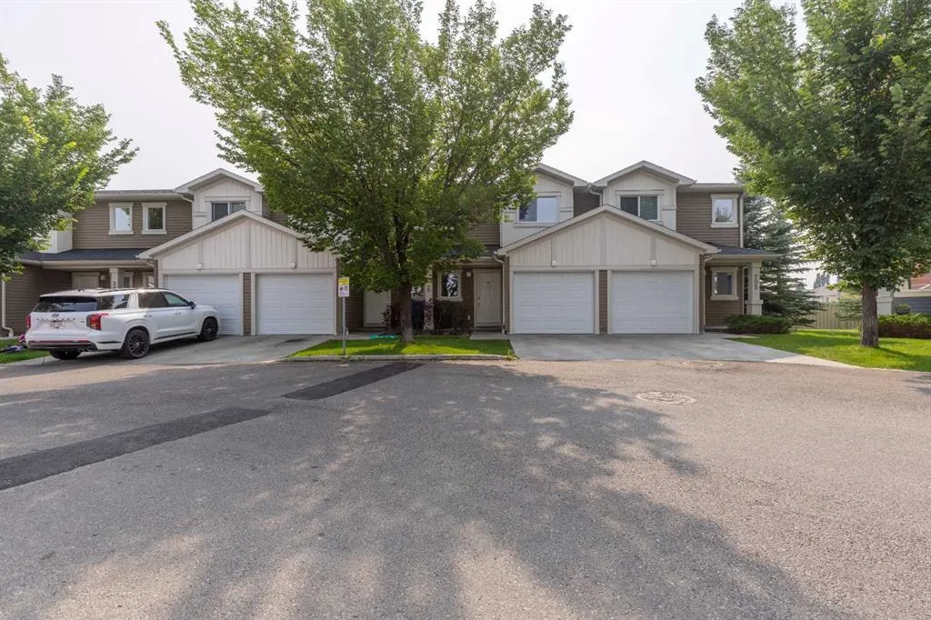 205 Silkstone Road W, #2