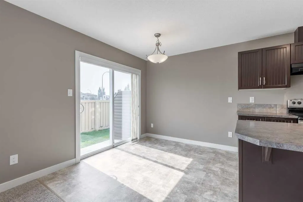 205 Silkstone Road W, #2