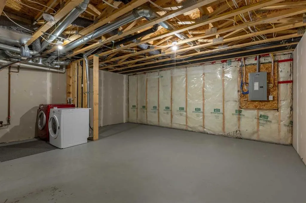205 Silkstone Road W, #2