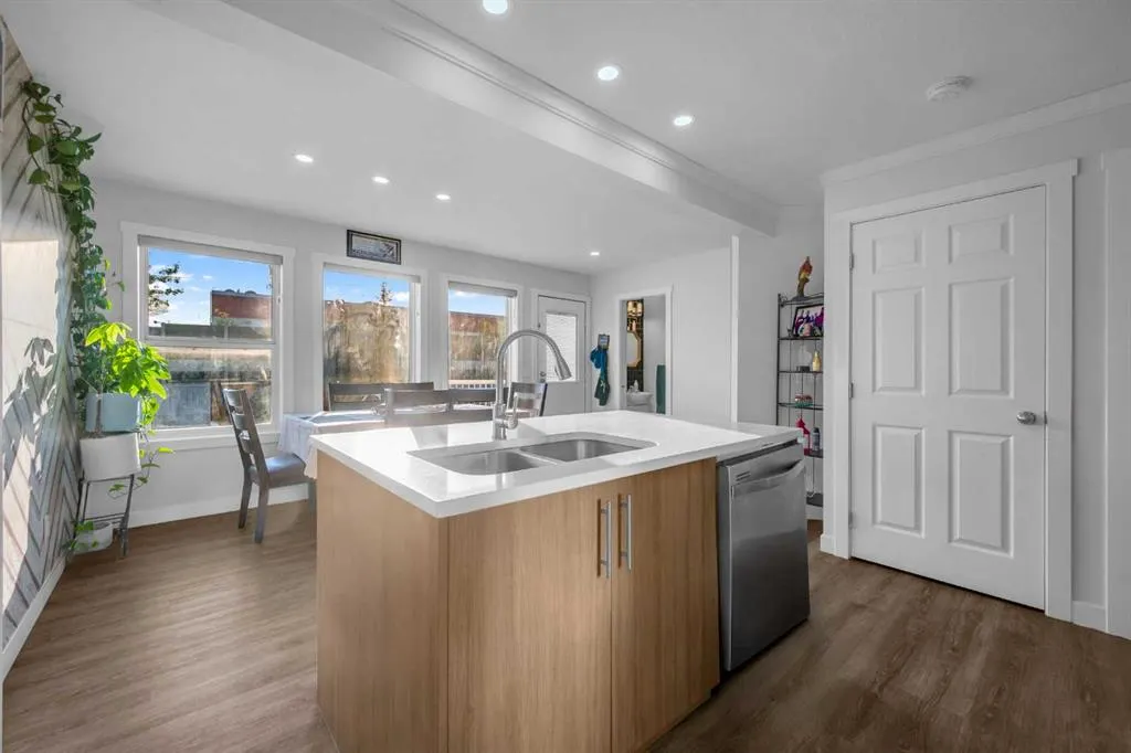 216 Covehaven Road NE
