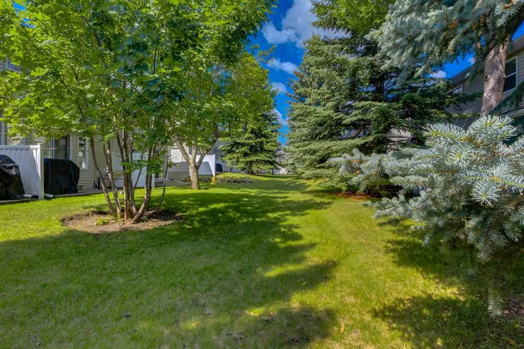 16 Millrise Green SW