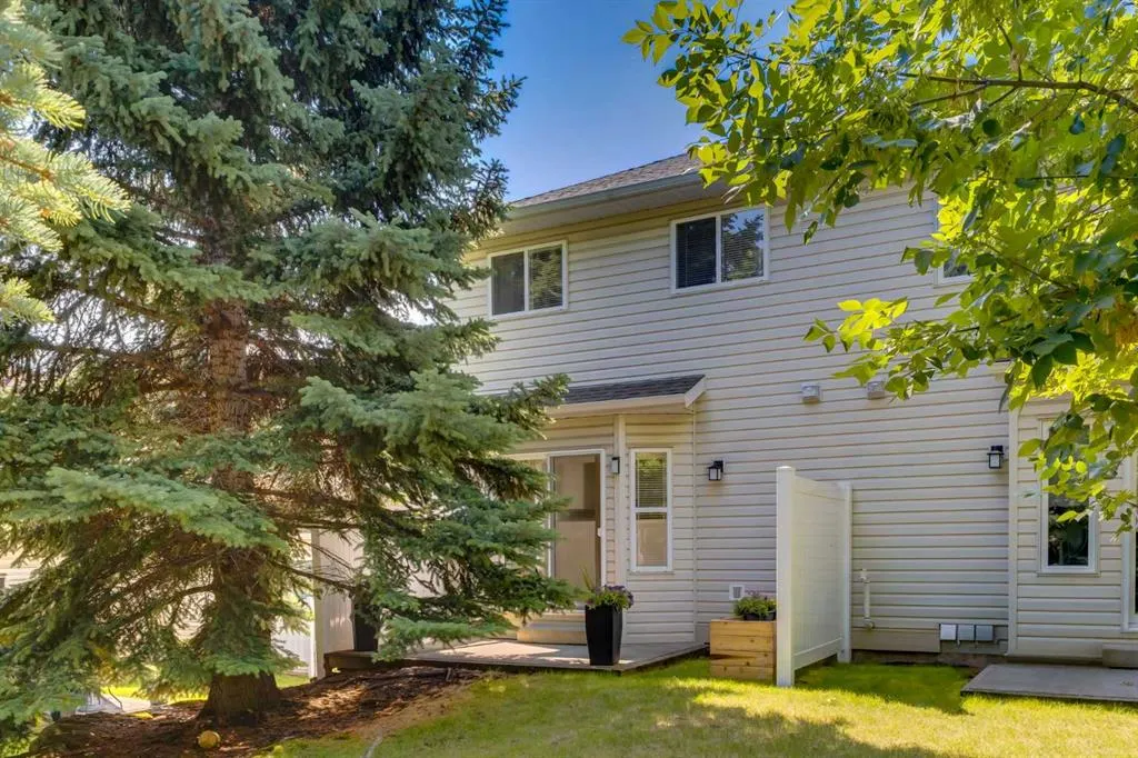16 Millrise Green SW