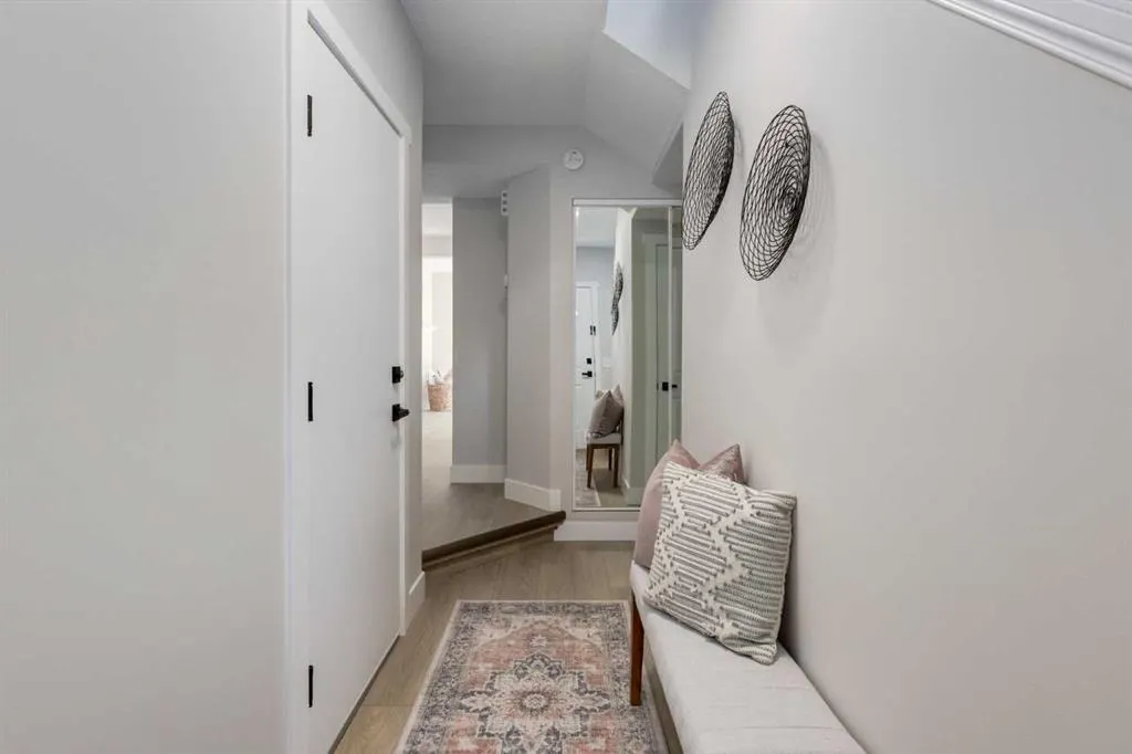 16 Millrise Green SW