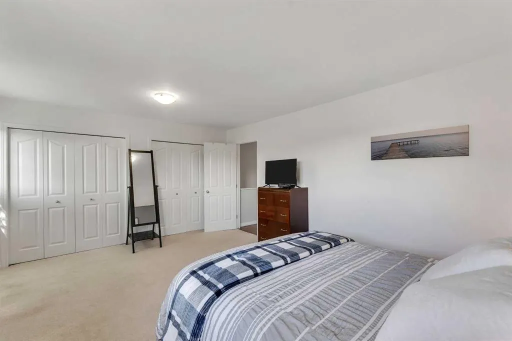 156 Canoe Drive SW, #6