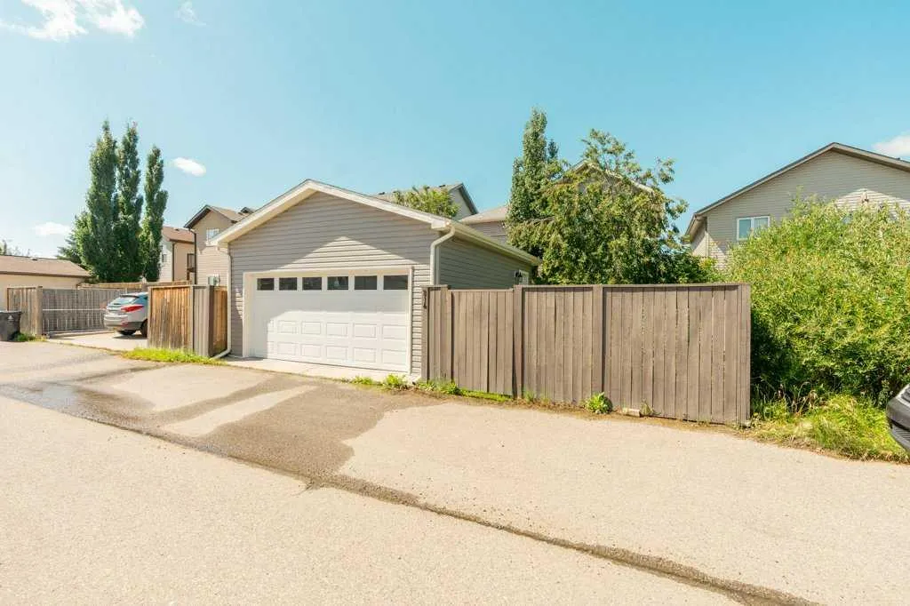 214 Mt Sundance Crescent